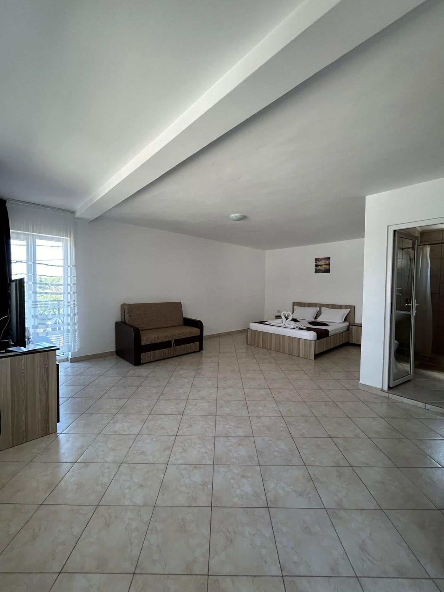 Hotel Marcos Costinesti Esterno foto