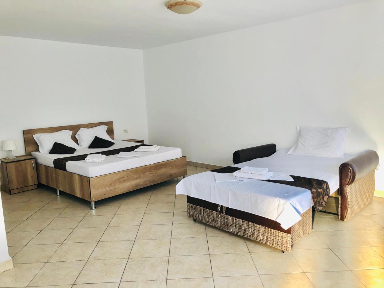 Hotel Marcos Costinesti Esterno foto